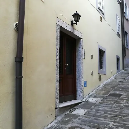Lägenhet San Giusto Trieste
